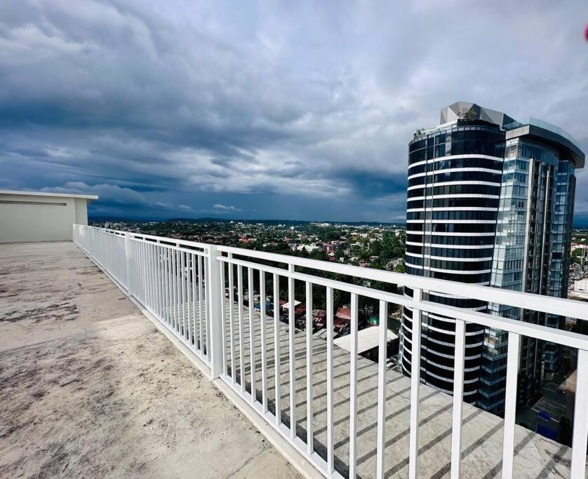 Lengs Place 1 - Studio Unit At Inspiria Condo Beside Abreeza Mall Davao City Exterior photo